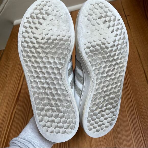 Adidas classic three stripe white silver sneaker SIZE 6 - Picture 5 of 7
